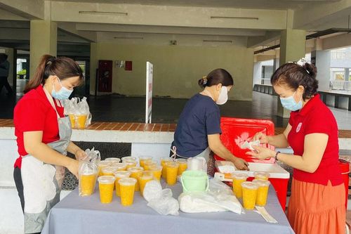 Nồi cháo nhân ái - Ấm áp yêu thương