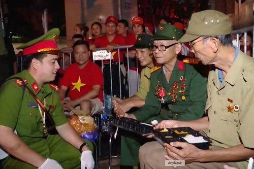 Những hình ảnh xúc động về Công an Thủ đô tại A80