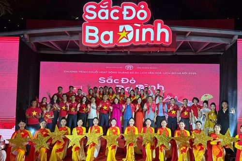'Sắc đỏ Ba Đình' - Điểm đến du lịch mới của Thủ đô