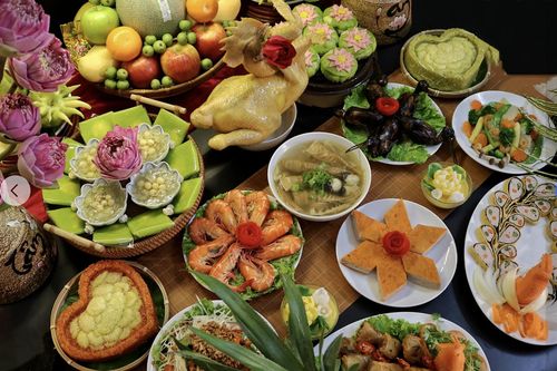 Mâm cúng lễ Vu lan báo hiếu đầy đủ gồm những gì?