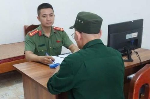 Chia sẻ video xấu độc, chưa được kiểm chứng, cụ ông 74 tuổi bị công an triệu tập