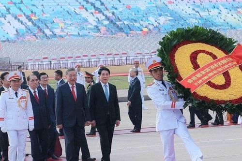 Lãnh đạo Đảng, Nhà nước vào Lăng viếng Chủ tịch Hồ Chí Minh dịp Quốc khánh