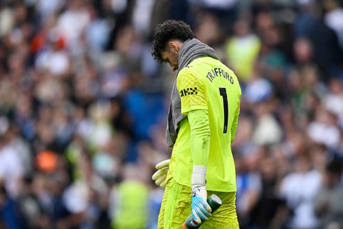 Man City lộ dấu hiệu suy tàn