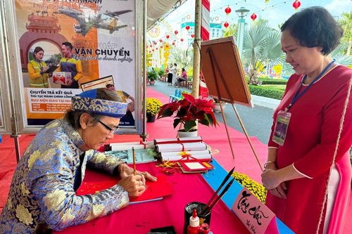 CLB Thư pháp Đông Hồ - Rạch Giá kỷ niệm 10 năm thành lập