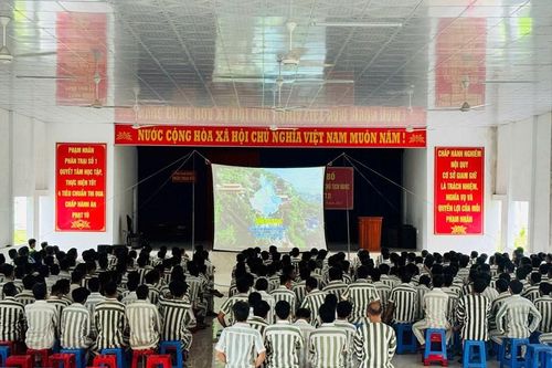 An Giang chiếu phim lưu động tại Trại giam Kênh 7