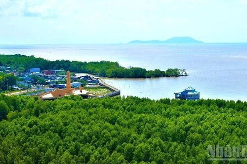 Tết độc lập nơi Đất Mũi-Cà Mau