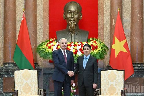 Chủ tịch nước Lương Cường tiếp Chủ tịch Viện Đại biểu Quốc hội (Hạ viện) Cộng hòa Belarus Igor Sergeyenko