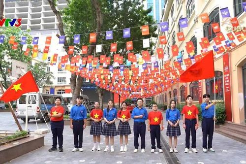 Ấn tượng MV 'Tuổi trẻ thế hệ Bác Hồ' bằng 9 ngôn ngữ chào Quốc khánh