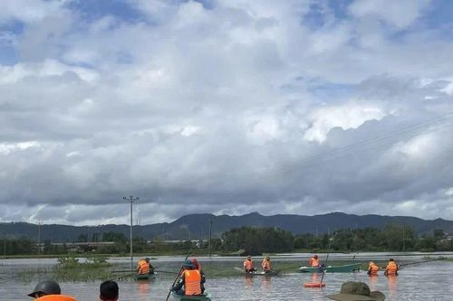 Người đàn ông tử vong khi đi thả lưới trong lũ