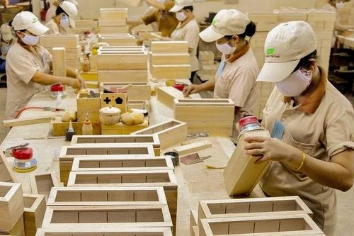 Doanh nghiệp Việt thấp thỏm trước động thái điều tra gỗ nội thất của Mỹ