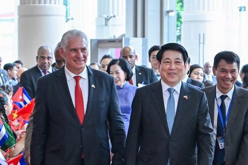 Hình ảnh lễ mít tinh lễ kỷ niệm 65 năm quan hệ ngoại giao Việt Nam - Cuba