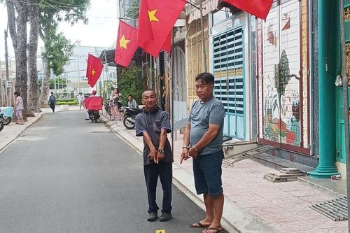 Bắt đối tượng cướp giật vé số của người bán dạo