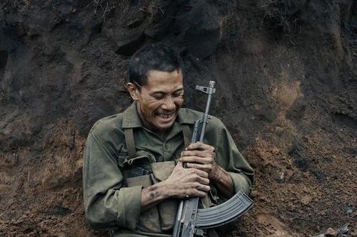 Xem 'Mưa đỏ' tôi đã khóc, các con tôi khóc và thực sự ám ảnh