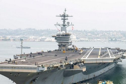 Sức mạnh của tàu sân bay Abraham Lincoln được Mỹ điều động tập trận cùng Canada