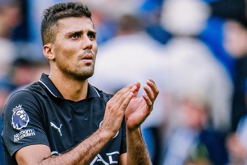 Man City thua bẽ bàng: Rodri cũng không thể cứu Pep Guardiola