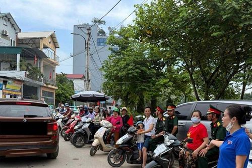 Khách đổ về triển lãm thành tựu đất nước, hành động của người dân ở Hà Nội nhận triệu lời khen