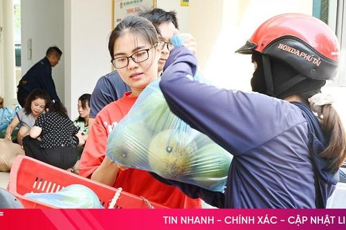 Gác lễ, hỗ trợ nông dân tiêu thụ bưởi Phúc Trạch