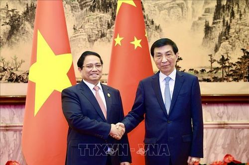 Thủ tướng Phạm Minh Chính hội kiến Chủ tịch Chính hiệp toàn quốc Trung Quốc Vương Hộ Ninh