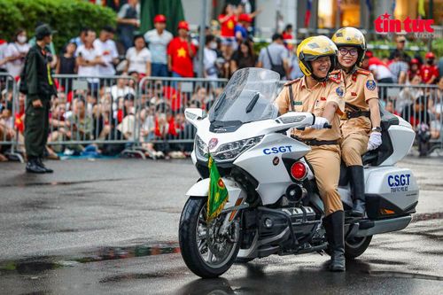 Công an Hà Nội tổng lực kiểm soát an ninh sẵn sàng cho Đại lễ A80