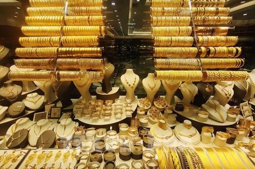 Ngành đá quý và trang sức Ấn Độ lao đao vì thuế Mỹ