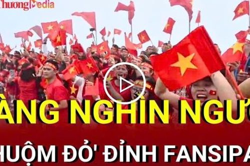 Rừng cờ đỏ, sao vàng 'nhuộm thắm' đỉnh Fansipan