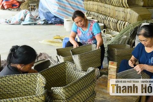 Những người phụ nữ giữ 'hồn nghề'