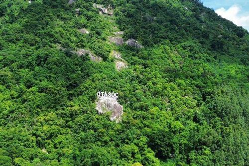 Khánh thành chữ 'Ô Tà Sóc' trên Ngọa Long Sơn