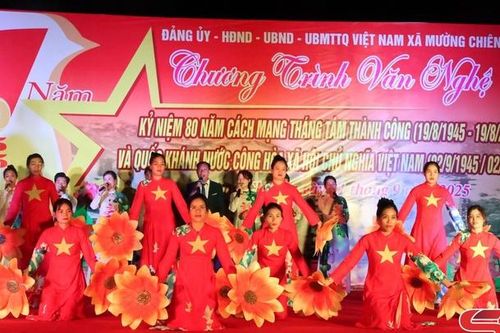 Chương trình văn nghệ 'Về Mường Chiên miền quê yêu dấu'