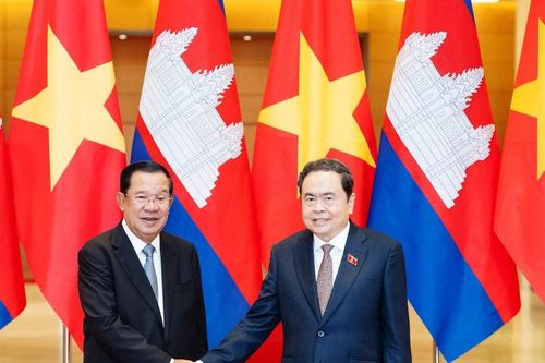 Chủ tịch Quốc hội Trần Thanh Mẫn hội kiến Chủ tịch Đảng Nhân dân Campuchia, Chủ tịch Thượng viện Campuchia Hun Sen