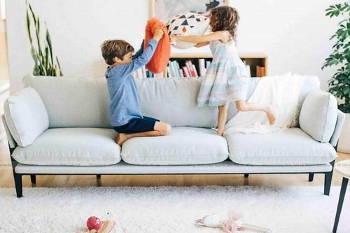 Sofa đắt tiền đến mấy cũng sớm vứt bỏ do 5 thói quen này