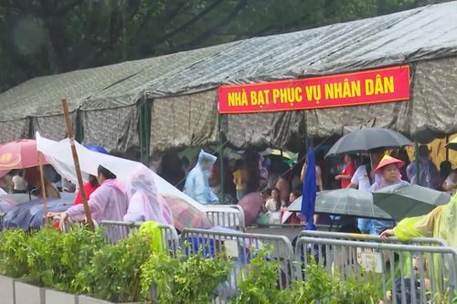 Người dân không nên tập trung quá sớm trước lễ diễu binh