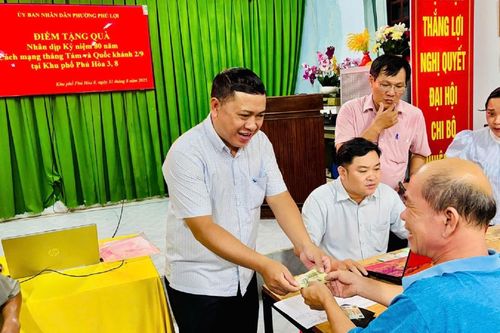 Hơn 93% xã, phường đã rút kinh phí để chi quà Quốc khánh 2/9