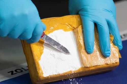 Cảnh sát Hy Lạp và Đức triệt phá đường dây buôn lậu cocaine
