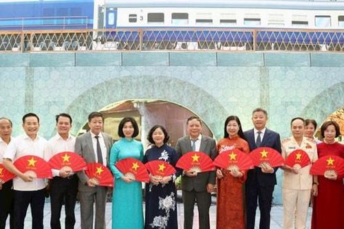 Bảo Tín Mạnh Hải: Gửi hồn Việt vào tác phẩm vàng tại Triển lãm 80 năm thành tựu kinh tế - xã hội