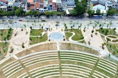 Toàn cảnh quảng trường gần 200 tỷ đồng ở Huế trước lúc khánh thành