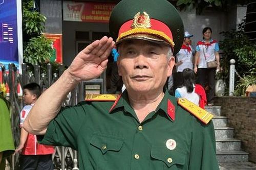 Người cựu chiến binh tìm lại ký ức 40 năm trong đội hình diễu binh 2/9/1985