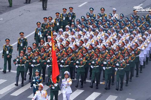 Đội hình diễu binh hùng tráng của Quân đội Nhân dân Việt Nam