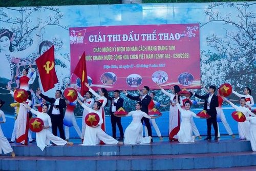 Điện Biên: Sôi nổi các hoạt động văn nghệ, thể thao chào mừng Quốc khánh