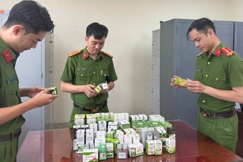 Cú sốc bắt giam Cục trưởng Cục An toàn thực phẩm và cuộc chiến chống hàng giả