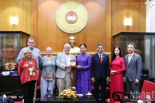 Những người cộng sản trên thế giới học được rất nhiều từ tình đoàn kết của nhân dân Việt Nam