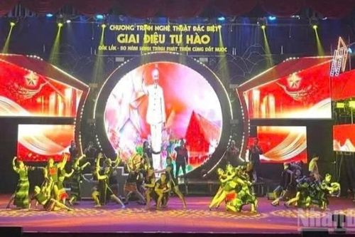 Đặc sắc chương trình nghệ thuật đặc biệt 'Giai điệu tự hào' và 'Sóng ngàn' phục vụ nhân dân tỉnh Đắk Lắk dịp Quốc khánh 2/9