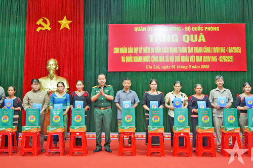 Tết Độc lập ý nghĩa ở Đoàn Kinh tế - Quốc phòng 72 (Binh đoàn 15)