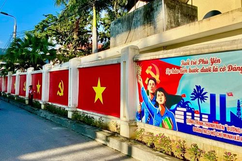 Tuổi trẻ Phù Yên rộn ràng hướng tới ngày hội non sông