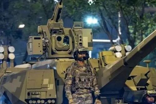Trung Quốc thử kính AR cho xe tăng giúp nhìn 360 độ và 'xuyên' giáp