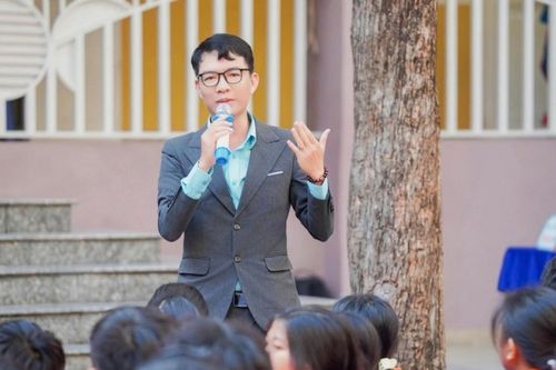 Quốc khánh 2/9: Người trẻ gieo những 'hạt giống' nhân văn, tử tế và tự hào dân tộc trên không gian số