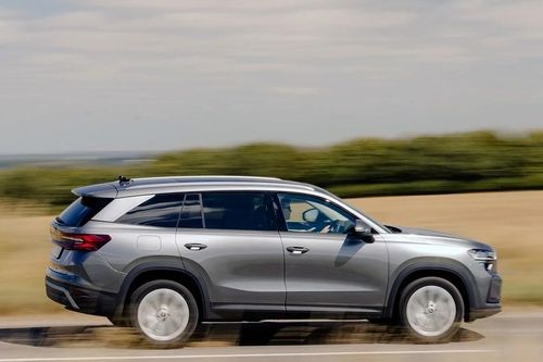 Top 10 mẫu SUV hybrid tốt nhất năm 2025