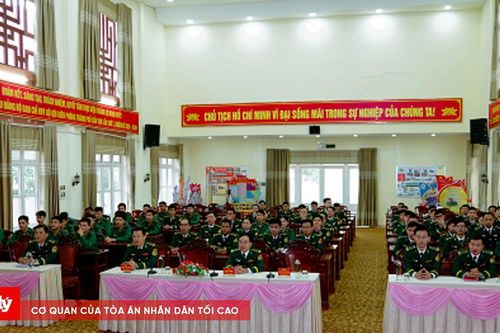 BĐBP TP Cần Thơ tổ chức cho cán bộ, chiến sĩ theo dõi Lễ kỷ niệm 80 năm Cách mạng Tháng Tám và Quốc khánh 2/9