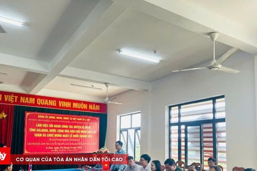 Thắt chặt tình đoàn kết Việt - Lào tại biên giới Quảng Trị