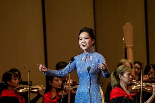 NSƯT Phạm Khánh Ngọc gây ấn tượng mạnh trên sân khấu 'Điều còn mãi' 2025