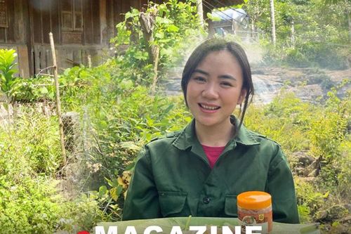 Cô gái dân tộc Thái kể chuyện bản làng bằng cả trái tim